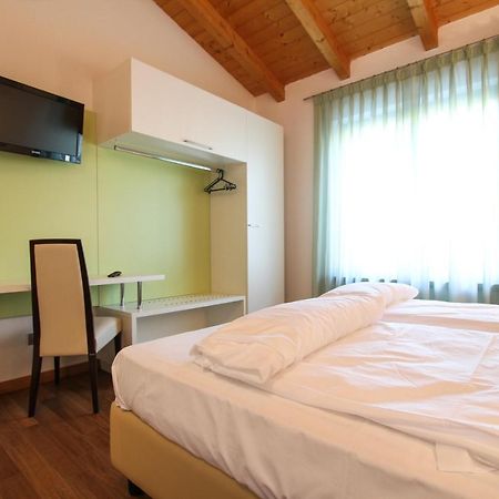 Thai Orchidee Restaurant&Rooms Гарда Екстериор снимка