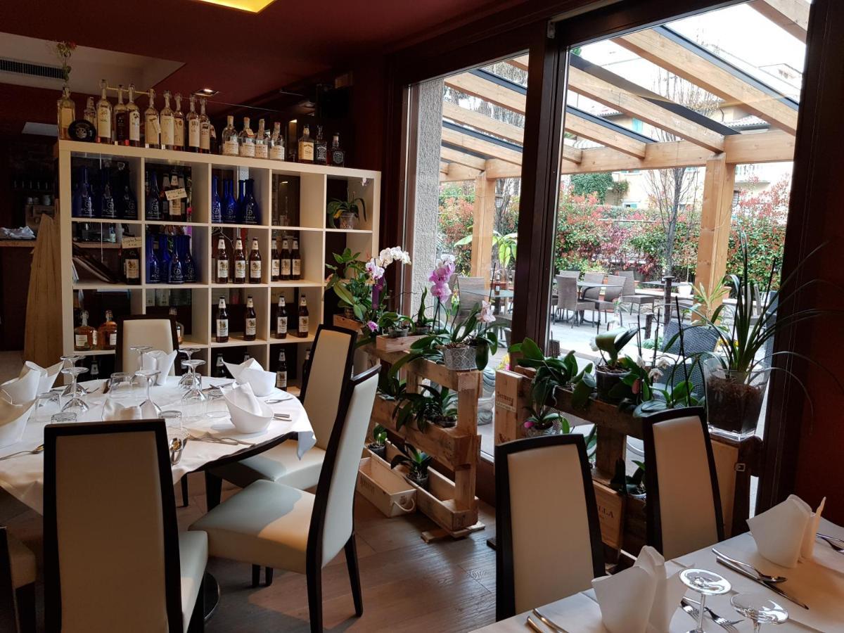 Thai Orchidee Restaurant&Rooms Гарда Екстериор снимка